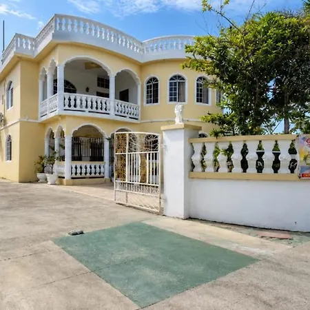 Dela De-Rose Guest House Negril Jamaica-2